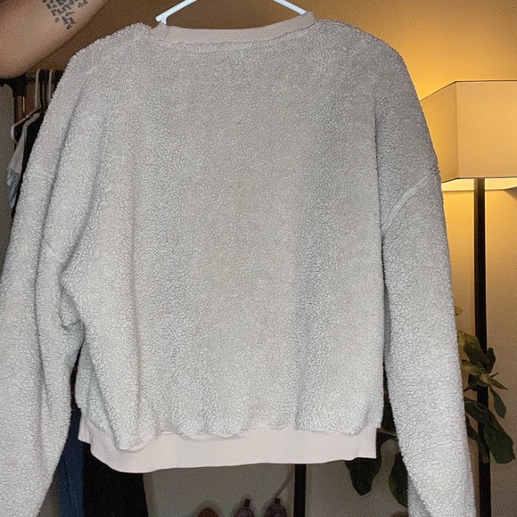 UO - BDG Fleece Sweatshirt - Picture 3 of 6